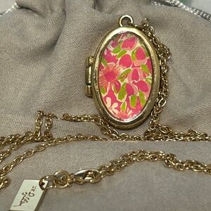 Lilly Pulitzer Vintage XOXO Floral Locket NWOT